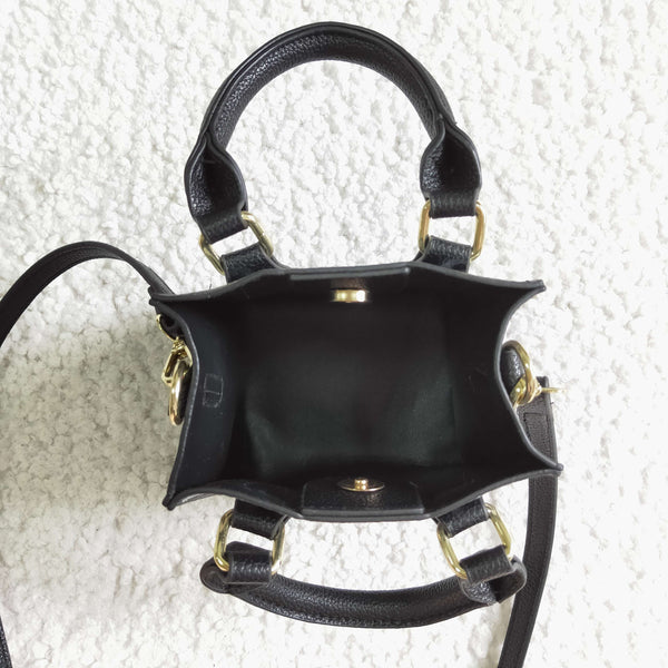 BA0013 black bag